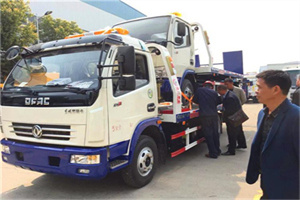 东宁汽车道路救援拖车价格